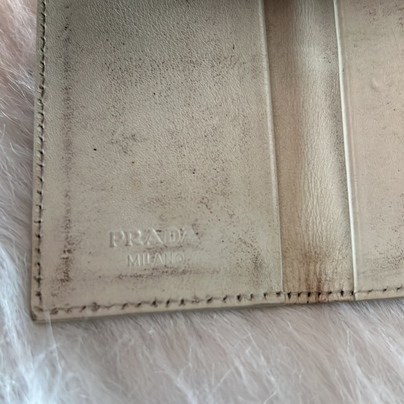 Prada 6 keychain case - Picture 12 of 13